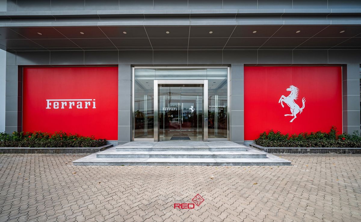Câu chuyện vẽ "tuyệt tác" showroom Ferrari tại Việt Nam - Giấc mộng của siêu xe
