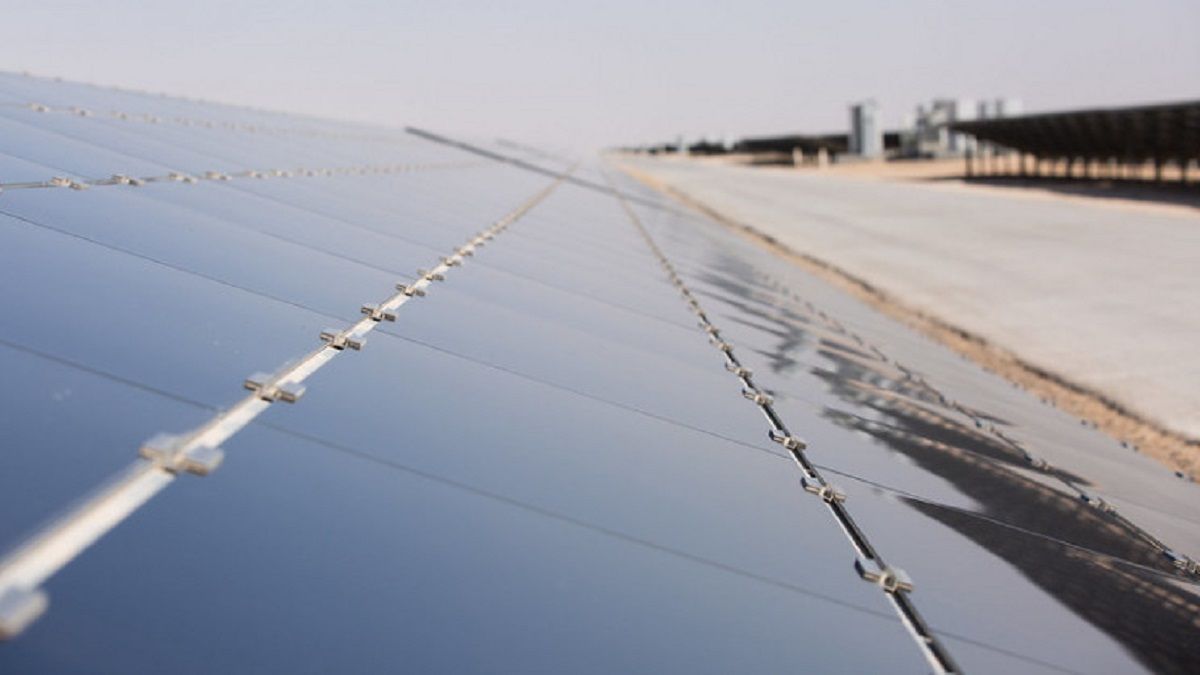 Mặt trái của năng lượng tái tạo: Các tấm năng lượng mặt trời và chất thải độc hại từ chúng