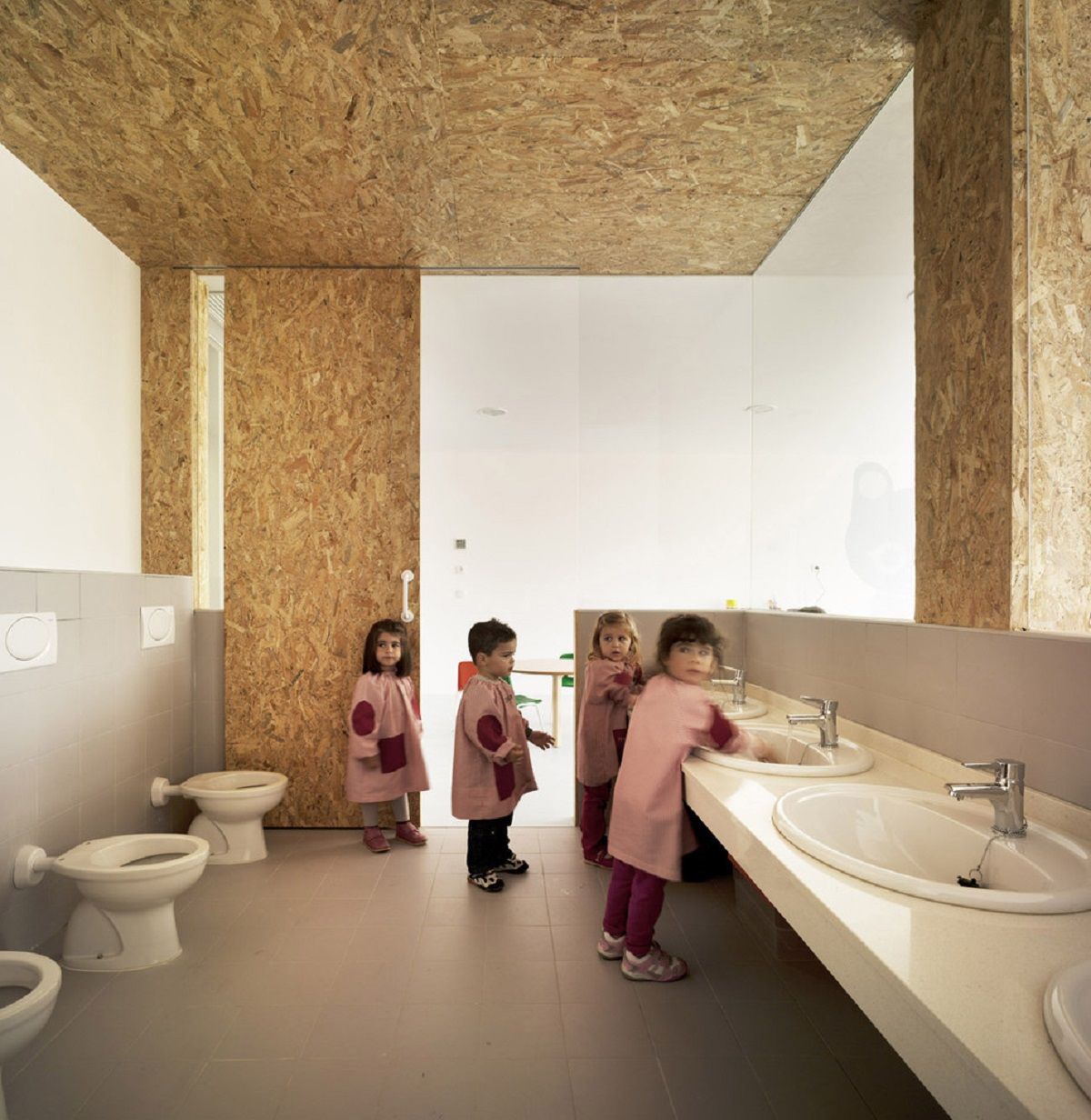 Nhà tắm công cộng cho trẻ em: Một số gợi ý thiết kế