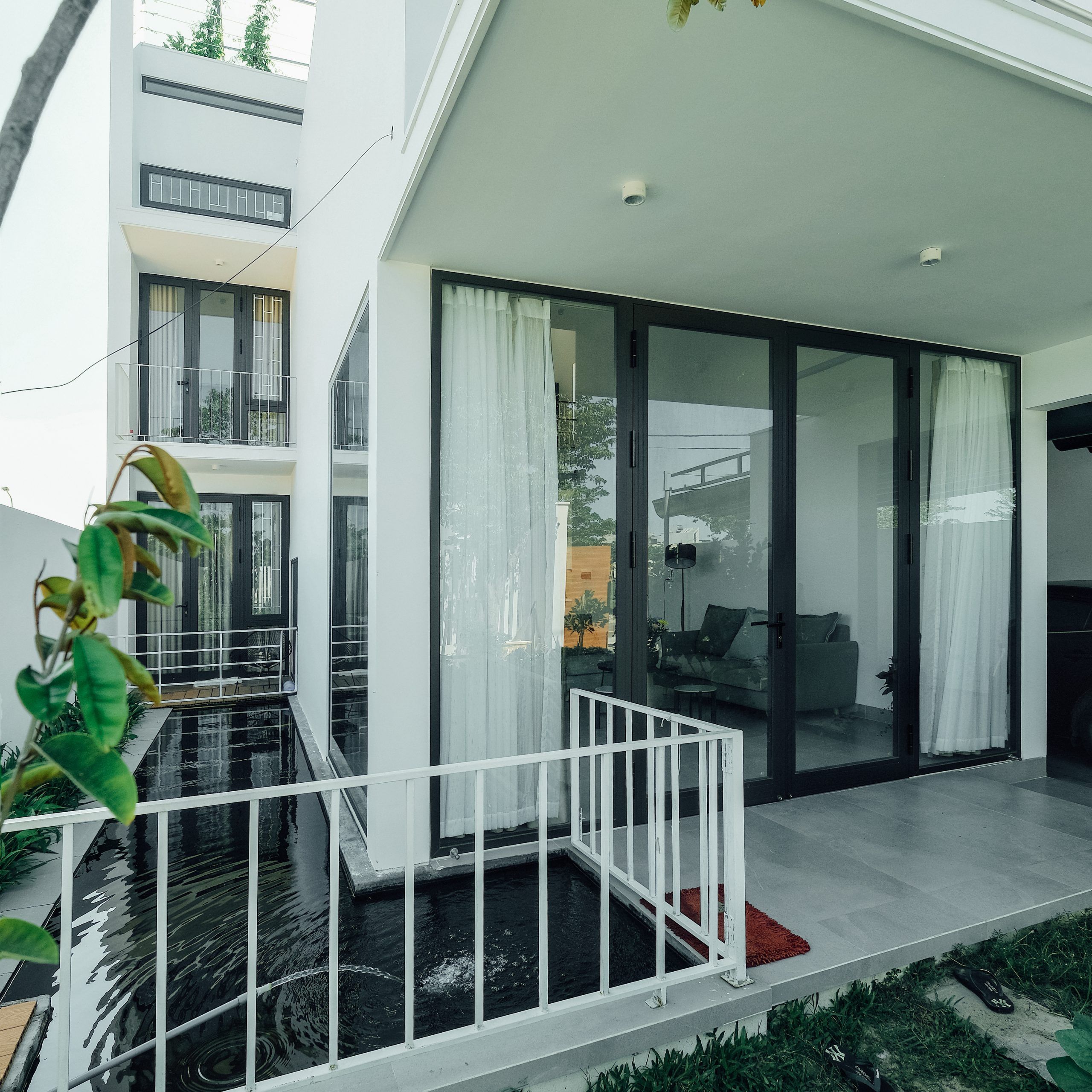 kienviet nested house thien nhien duoc mang vao tung goc nho 35 scaled