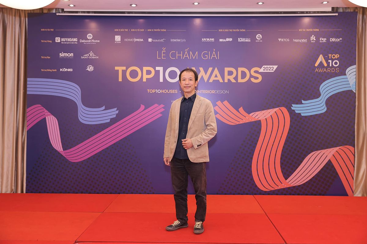 kienviet Chia se cua BGK trong buoi le cham giai Top 10 Awards 2022 2023 7