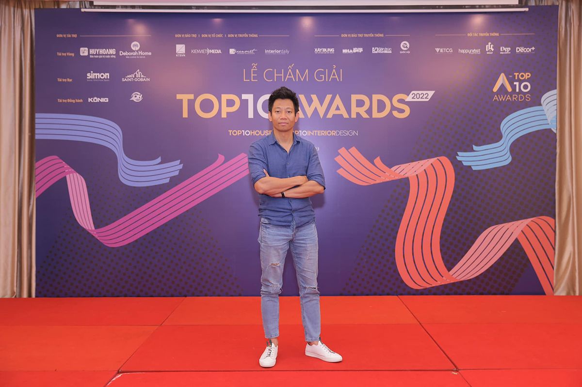 kienviet Chia se cua BGK trong buoi le cham giai Top 10 Awards 2022 2023 8