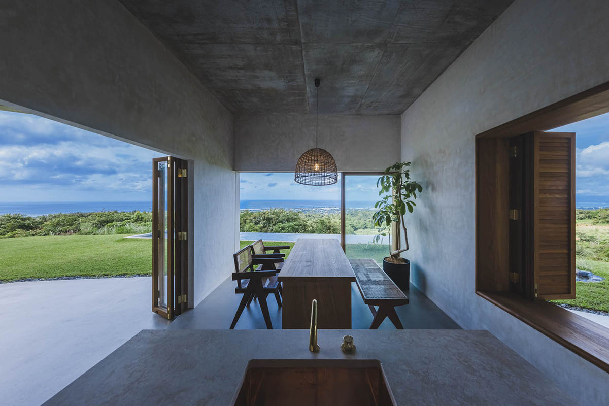 Kienviet-Studio-Cochi-Architects-Cong-trinh-nha-o-ket-hop-khach-san-an-minh-giua-nui-rung-12-1.jpg